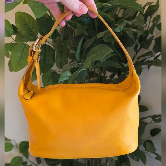 Coach Vintage Soho Mini Hobo Mustard 4145 - Picture 2 of 9